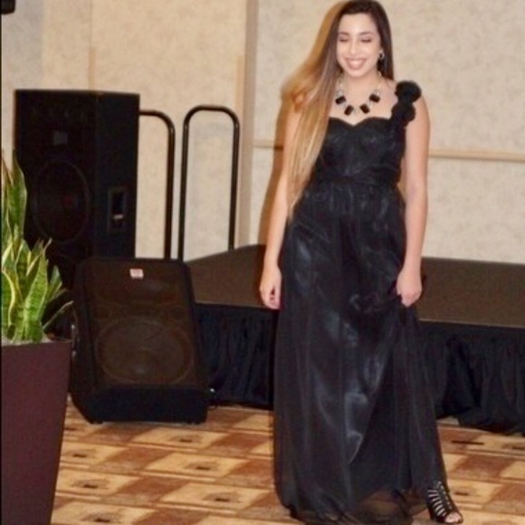 👑Black Chiffon Evening Gown -Small (Clearance) - Picture 4 of 6